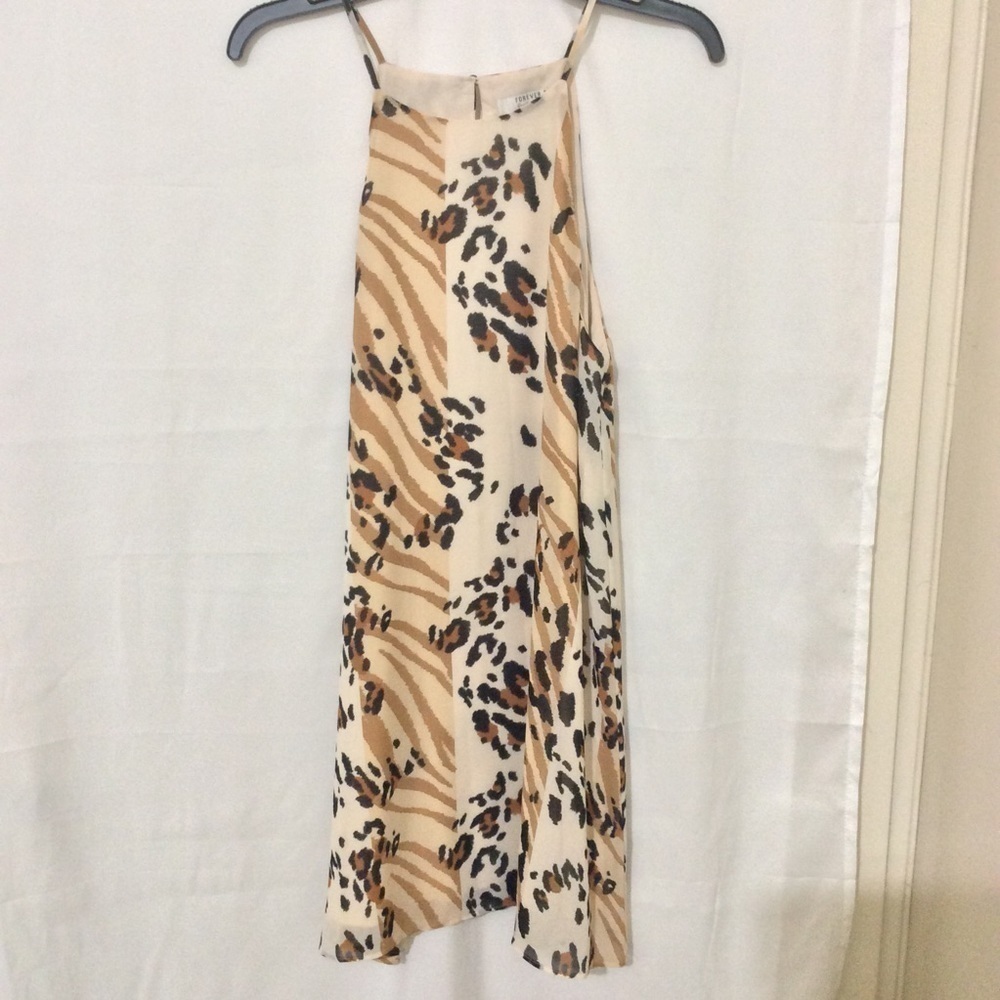 3/$28❤️leopard print loose fit dress size M